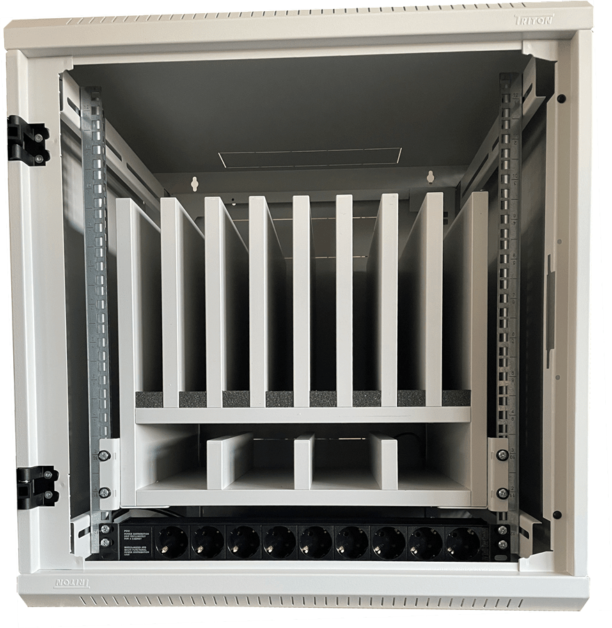 Wandschrank zur Aufnahme von Notebooks